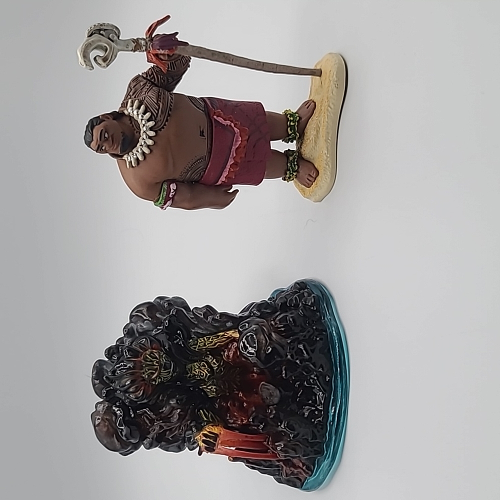 Disney's Moana Figures - Te Fiti and Moana's Father Chief Tui